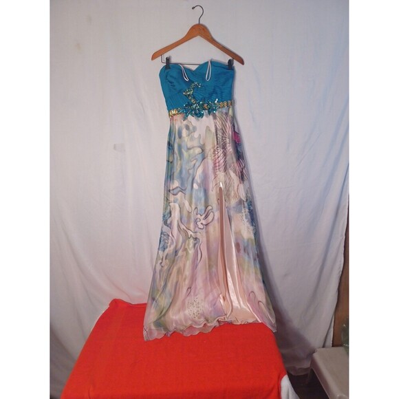 Faviana Dresses & Skirts - FAVIANA COUTURE Gown Dress